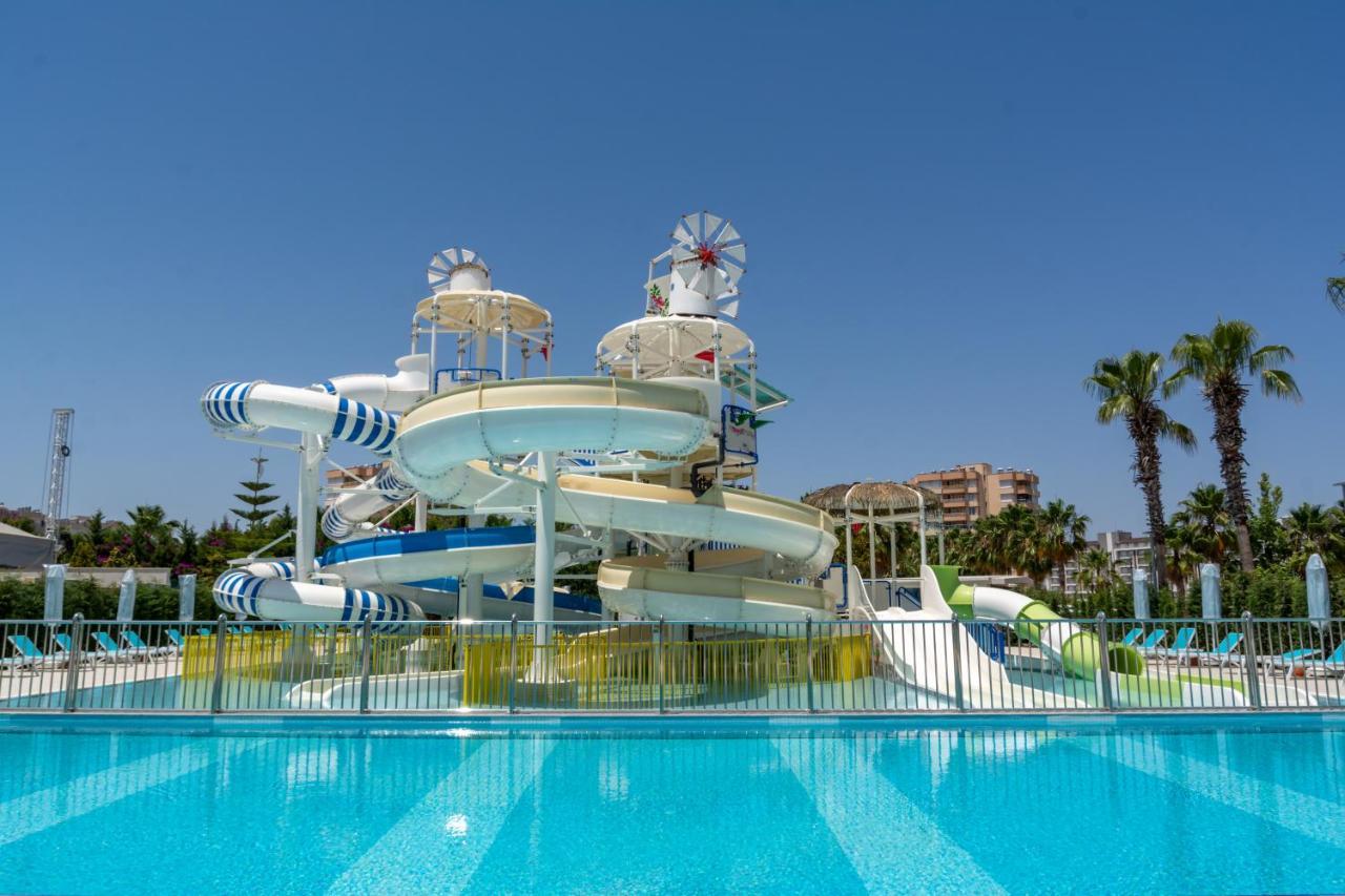 Baia Lara Hotel Antália Exterior foto Water park in Turkey